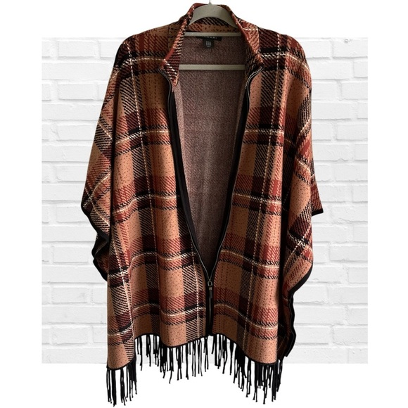 Tahari Plaid Knit Zip-Up Poncho Cape Fringe Brown Black Women’s 2X 3X Plus Size - Picture 3 of 11